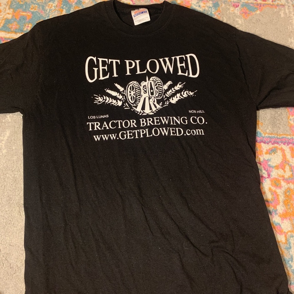 black t shirt